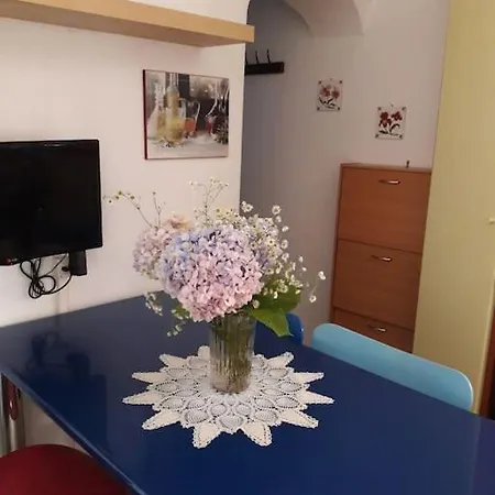 Apartamento Comodo Bilocale In Centro, Piste Da Sci *