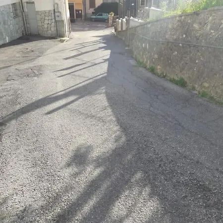 Comodo Bilocale In Centro, Piste Da Sci شقة فرابوزا سوبرانا