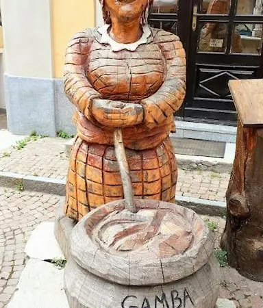 Comodo Bilocale In Centro, Piste Da Sci