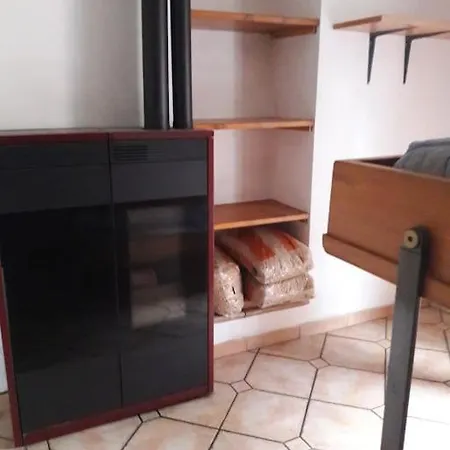 Comodo Bilocale In Centro, Piste Da Sci Apartamento