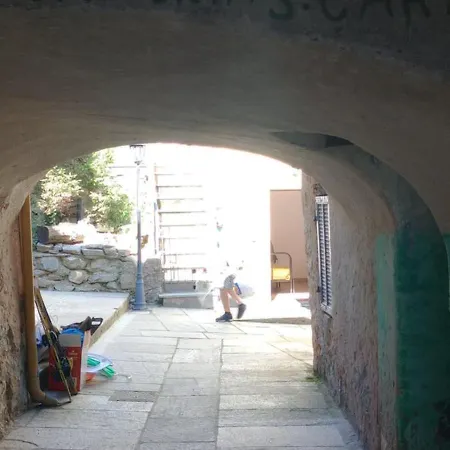Apartamento Comodo Bilocale In Centro, Piste Da Sci